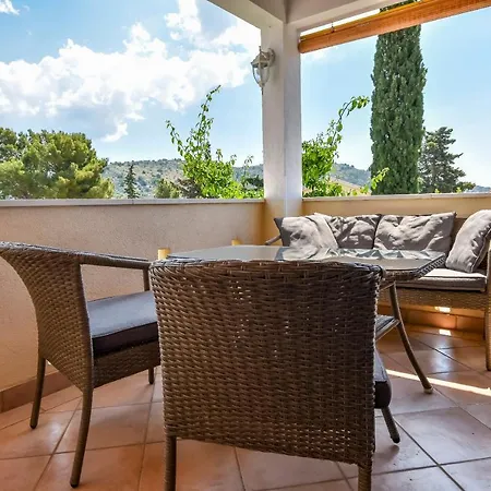 Apartments Slavko Rogoznica (Sibenik-Knin)