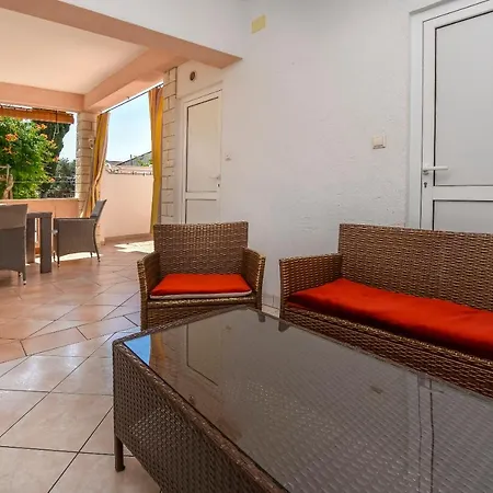 Apartments Slavko * Rogoznica (Sibenik-Knin)