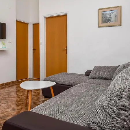Apartments Slavko * Rogoznica (Sibenik-Knin)